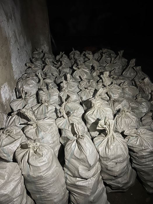 Уголь дрова в мешках