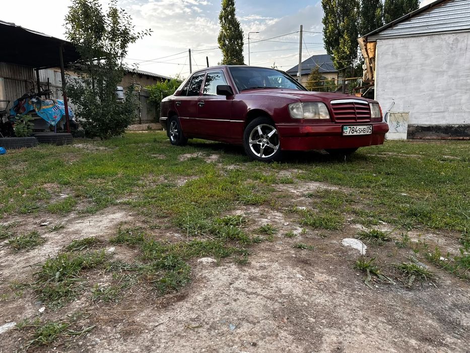 Мерс 124 ешка 2.2 1994