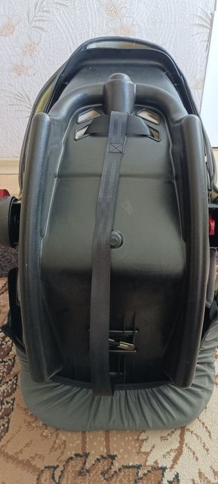 Столче за кола за новородено