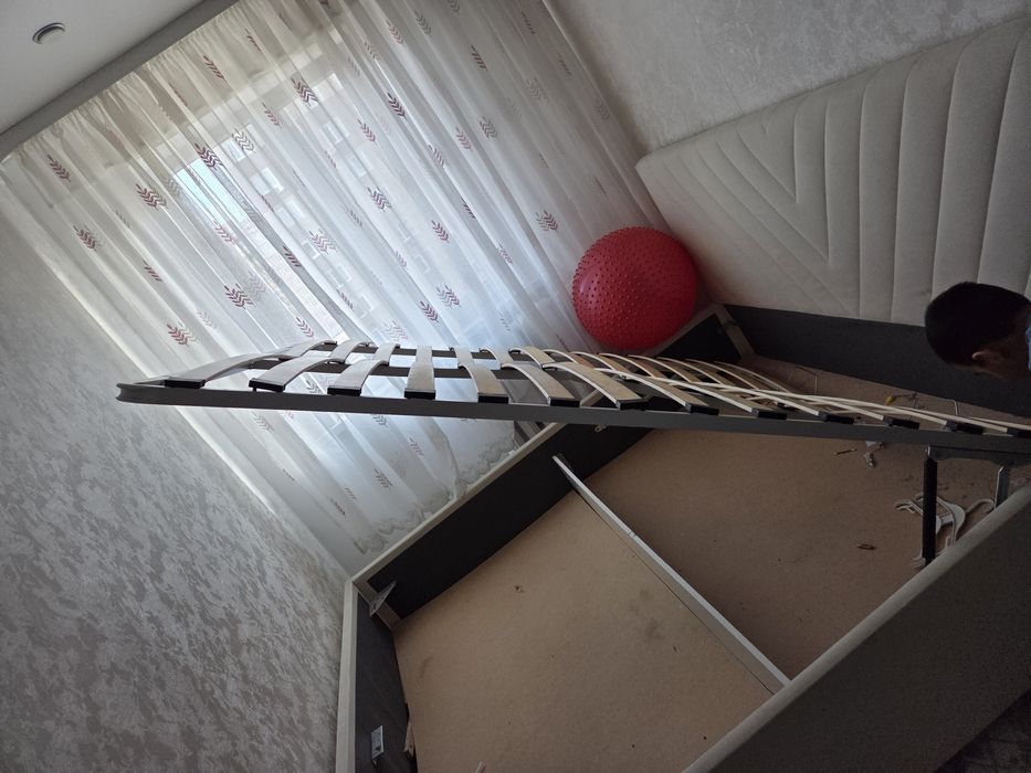 Продам кровать ИКЕА