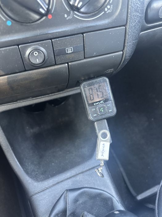 Авто CD Pioneer + трансмитер и флашка