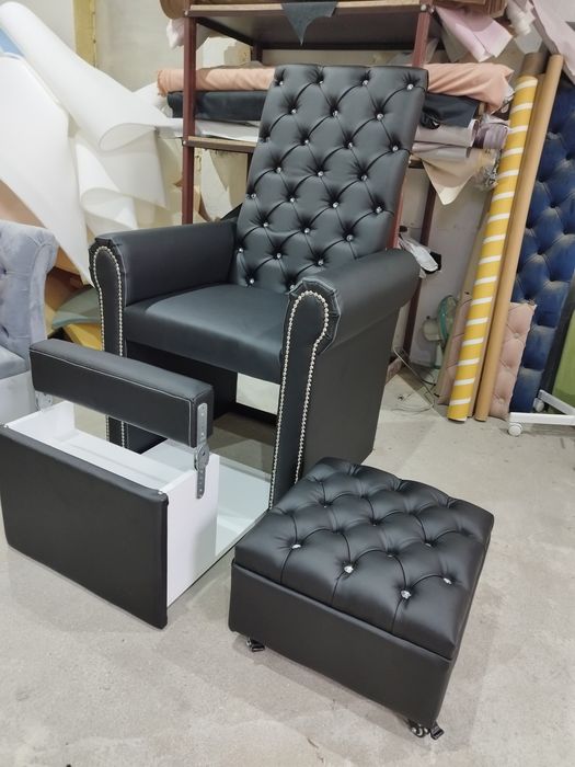 Стол за педикюр .