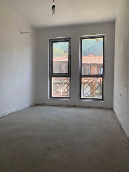 ТРИСТАЕН апартамент в бутикова сграда