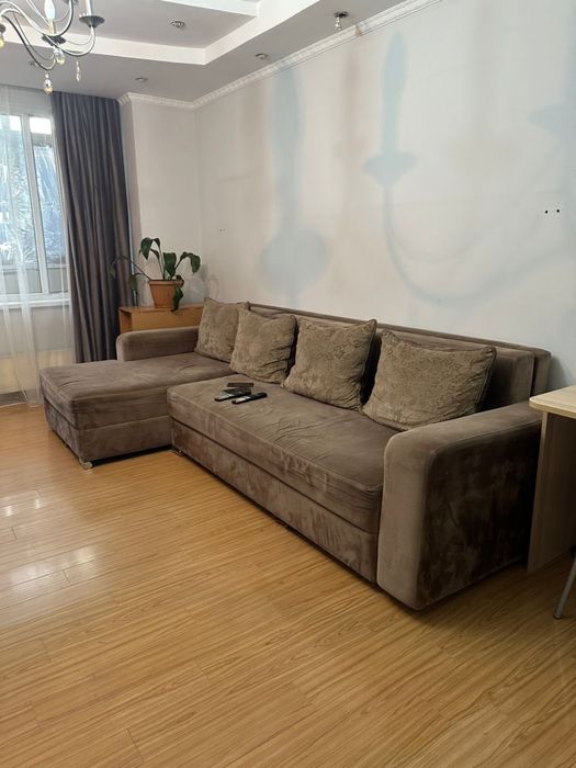 Диван угловой с подушками 3 метра