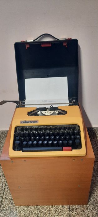 Mașină de scris Robotron diacritice românești