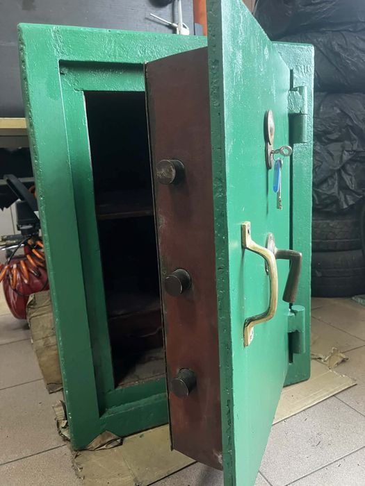 Огнеупорен сейф/каса