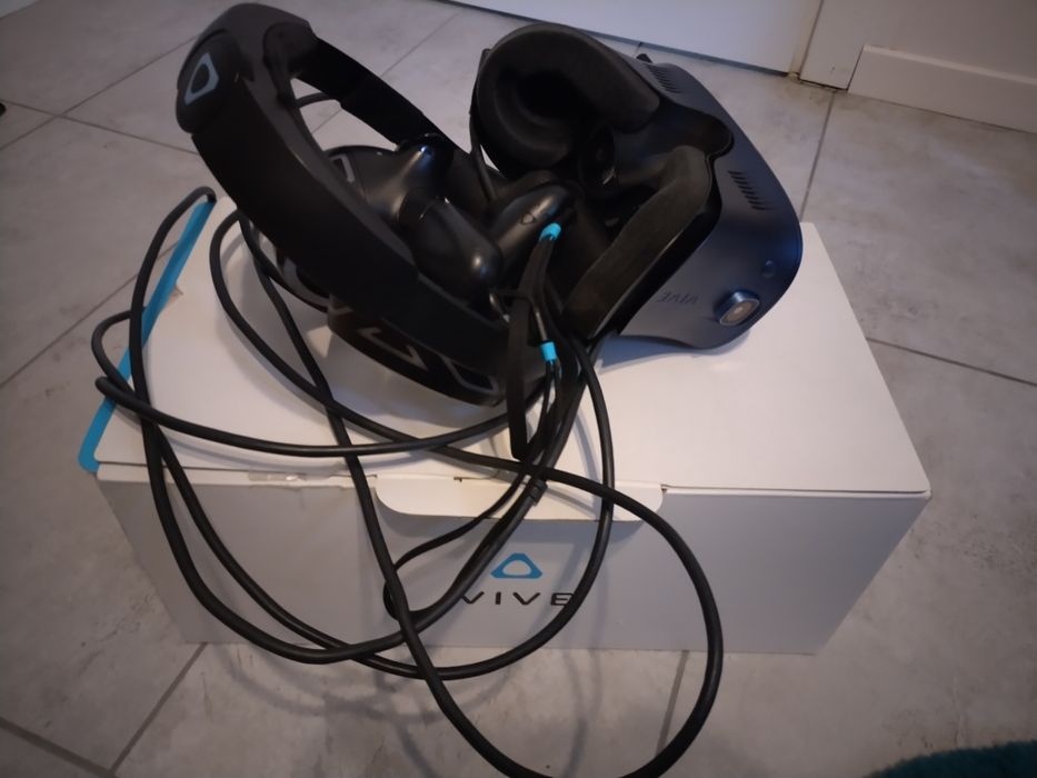 Sistem gaming complete și mai multe periferice accept schimburi