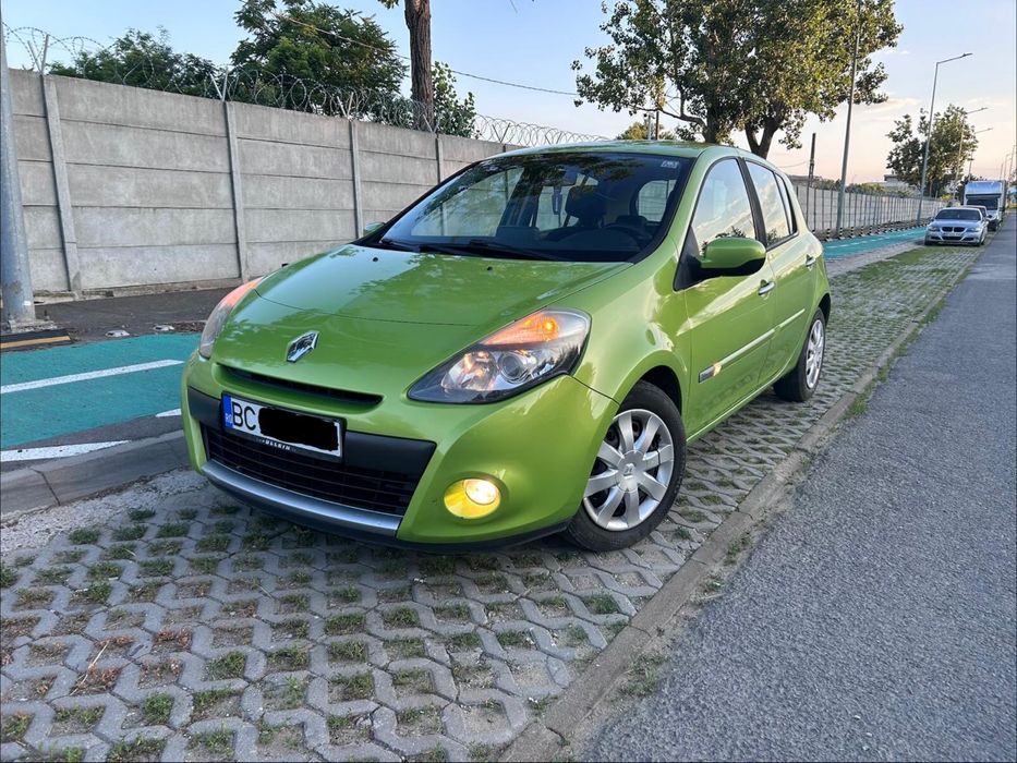 RENAULT Clio 2010 — imagine 1