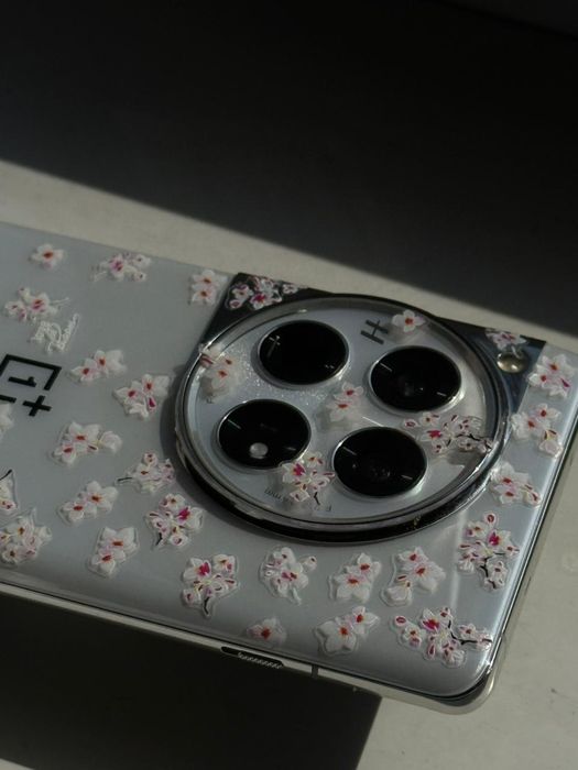 Oneplus 12 12/256гб белый цвет