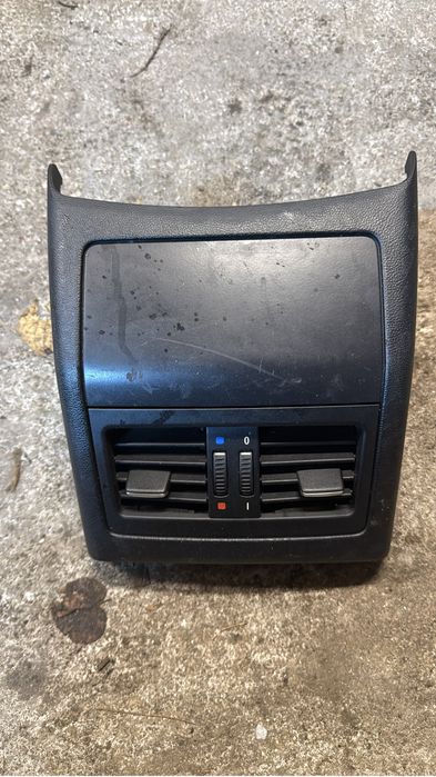 Consola centrala/ Grile ventilatie Audi a6c6