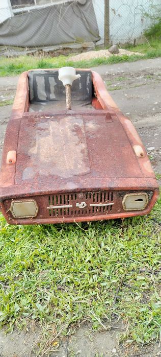 Ретро децка кола