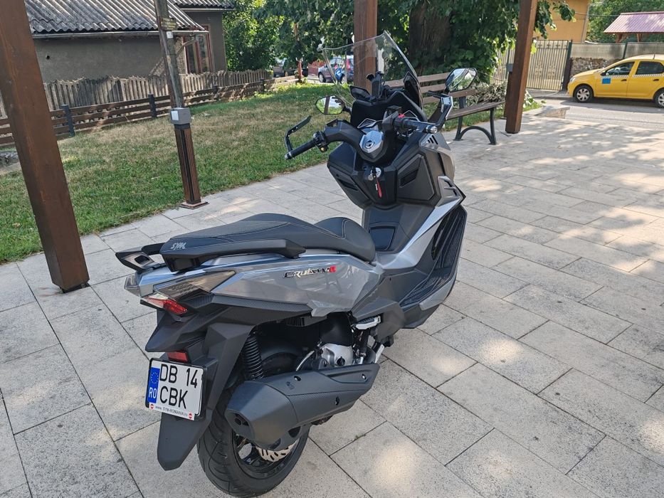 Scuter SYM CRUISYM 300