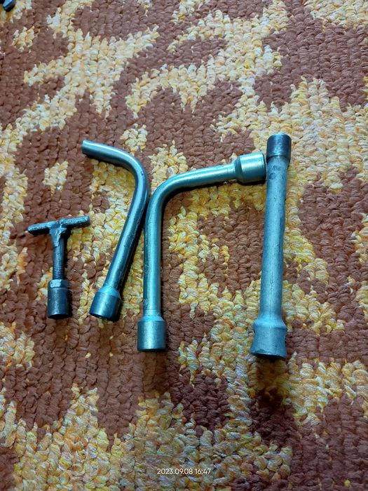 Ключи советские рожковые и торцовые