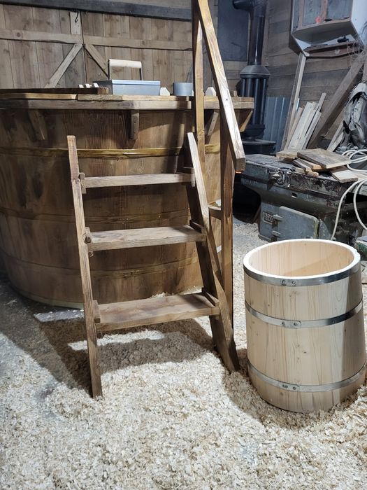 Vând ciubar din lemn