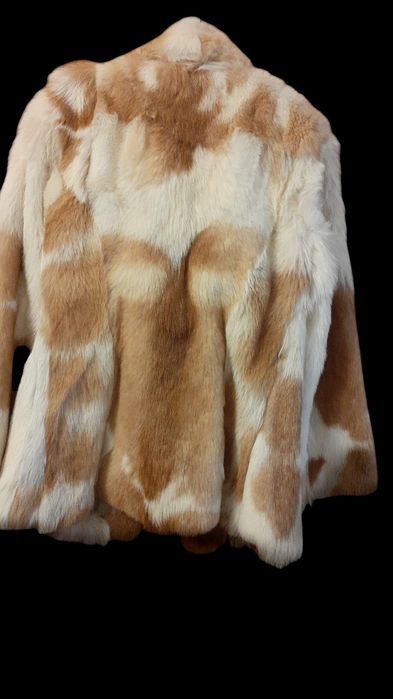 BETTY BARCLAY Haina Dama Blana Naturala Capra Maro - Crem 38