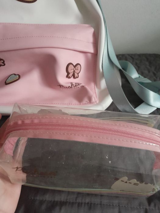 Ghiozdan+ penar Pusheen