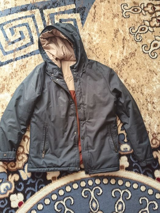 Продам куртку почти новая