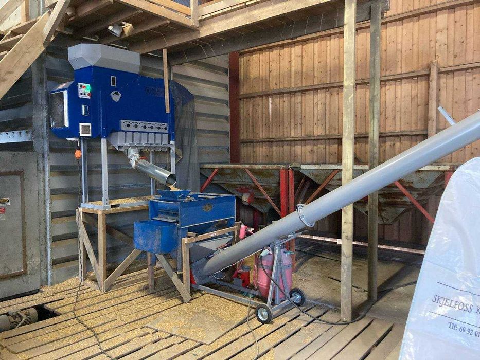 Почистваща машина за зърно AGM-5