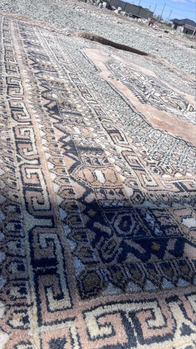 Ковры, паласы, отдам