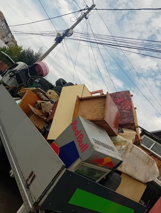 Eliberăm apartamente, curți și garaje | Ridicare mobilă, moloz și deșeuri