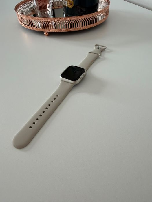 Apple Watch series 8- 40mm