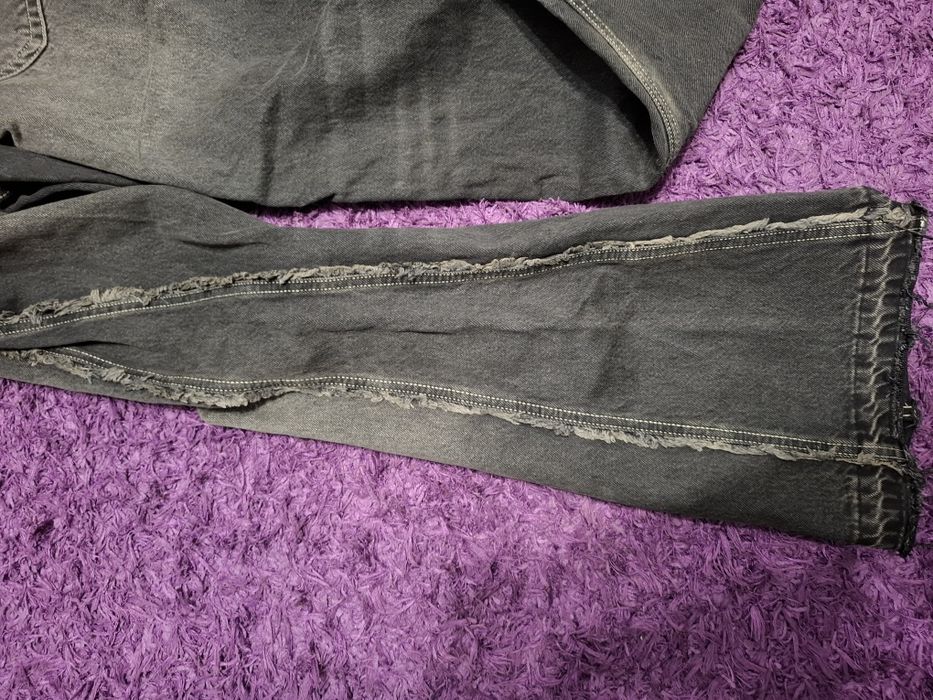 Blugi flared Bershka marime 44