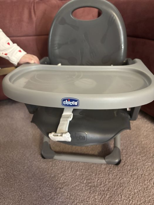 Scaun de masa Chicco booster!