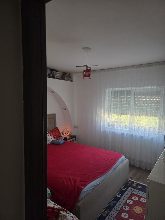 De vanzare apartament!