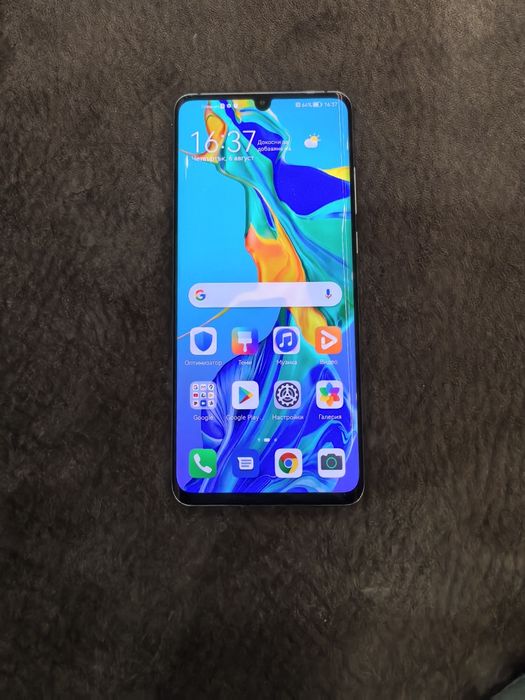 Продавам huawei p30 pro