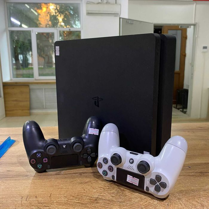 К162/Игровая приставка Sony PlayStation 4 SLIM 1 TB/КТ156992