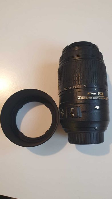 Nikon D5100 + obiectiv Nikon 18-105mm / Nikon 35mm 1.8 / Nikon 55-300