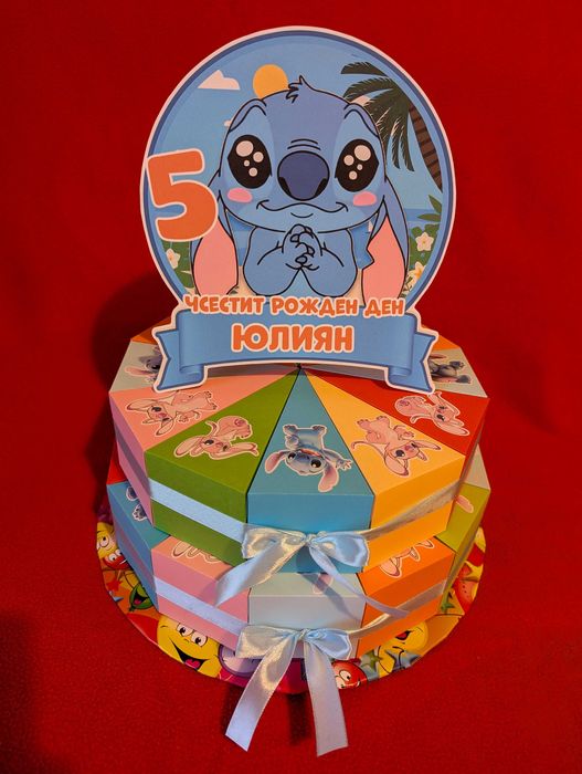 Картонена торта с избран герой