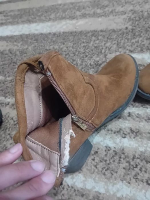 Botine marime 39