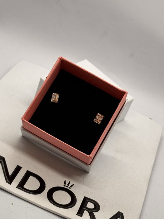 Пандора обеци Pandora