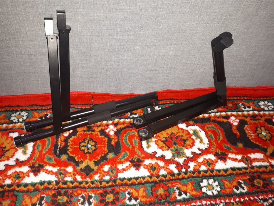 Стойка для синтезатор