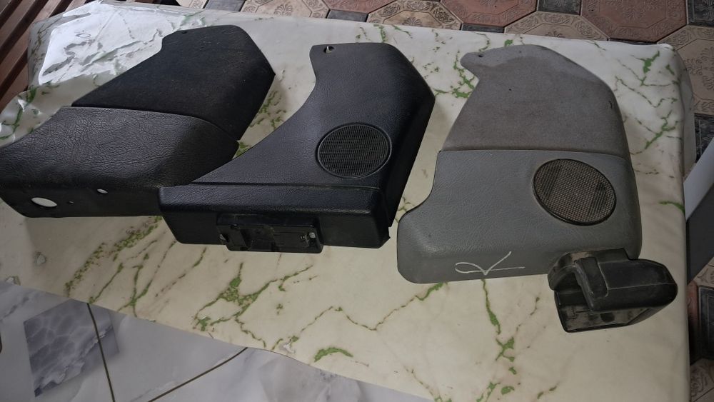 Мерс.210 подставка тел.