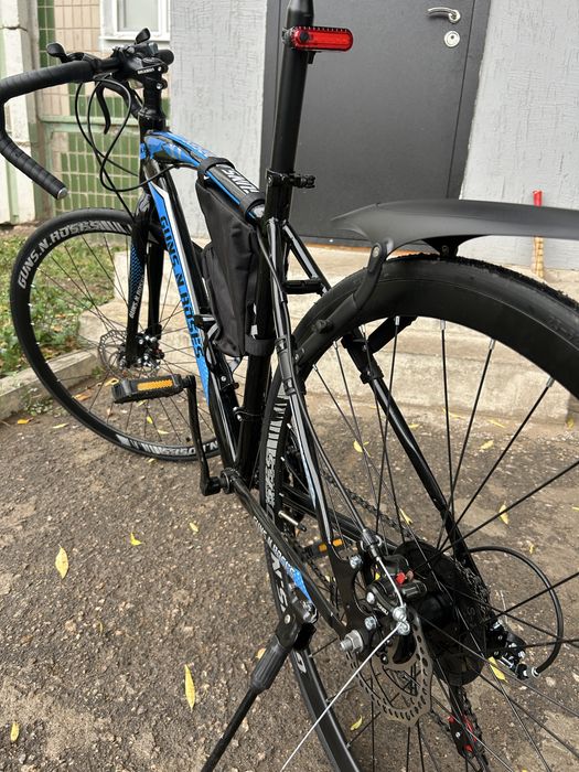 Шоссейник велосипед