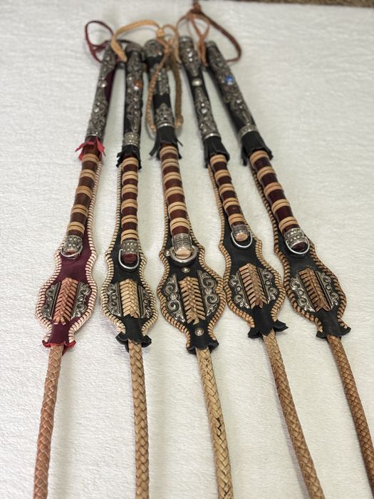 Қамшы, қолдан жасалған