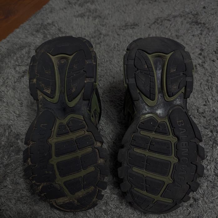 продам Balenciaga track 2 hickey