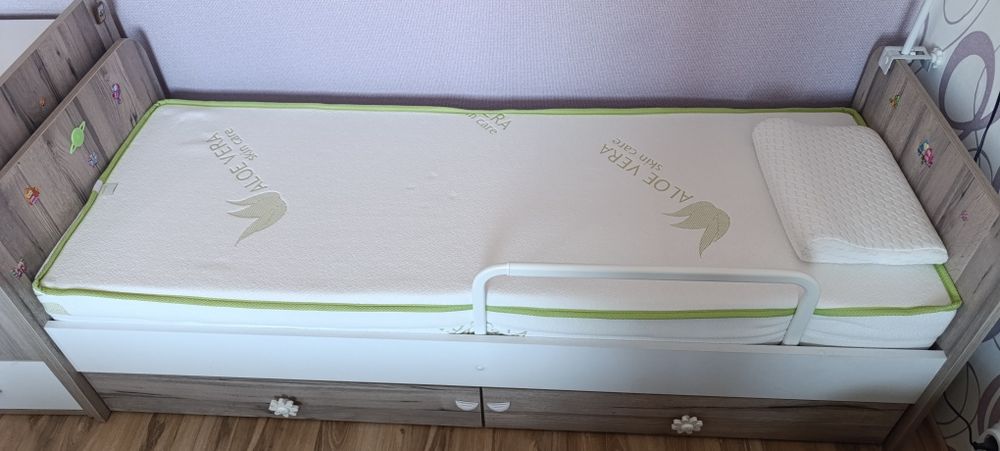 Юношеско легло с матрак