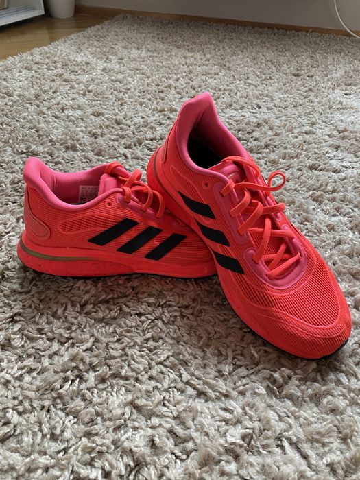 Дамски маратонки Adidas , Nike