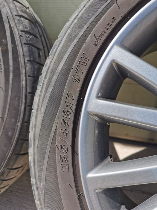 235/45/17гуми с алуминиеви джанти за АудиАуди 5по112