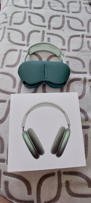 Продаю Air Pods Max