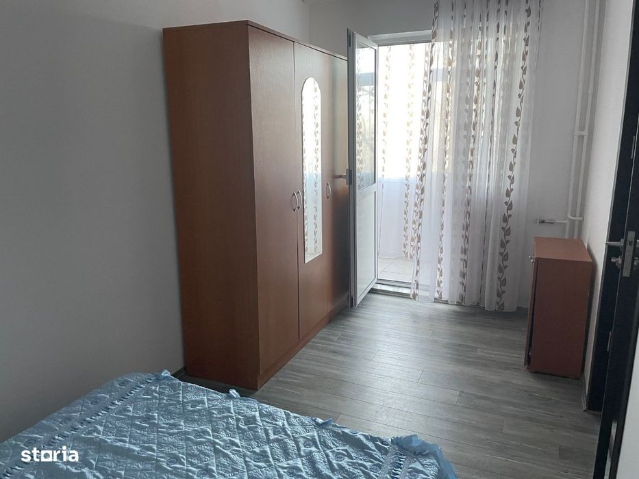 Vest(Cosminele),apart 3 cam de inchiriat
