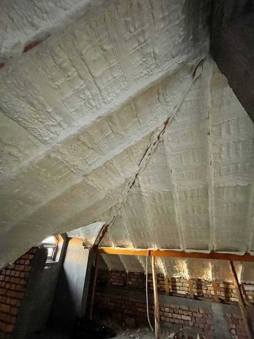 Утепление пеной пенополиуретаном ППУ, pena sepish, tom utepleniyasi