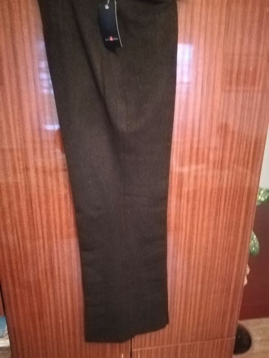 Костюм женский из шерсти