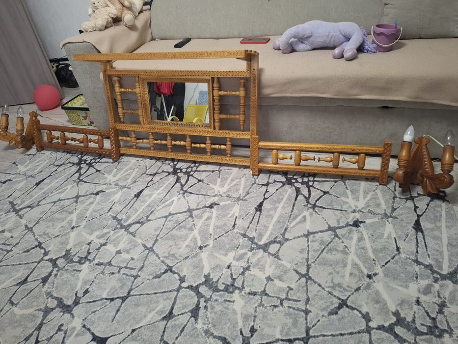 Vând cuier rustic vechi