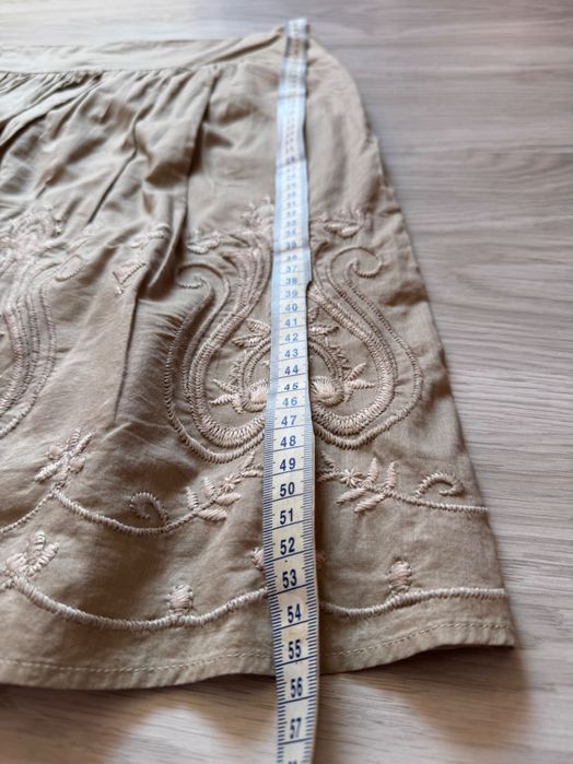 Чисто нова пола ESPRIT