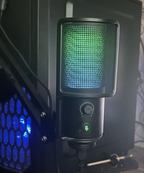 Продам микрафон Fifine K669 Pro 3