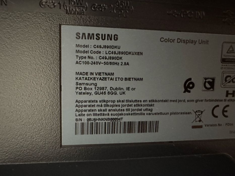Monitor samsung 4K 144hz impecabil.